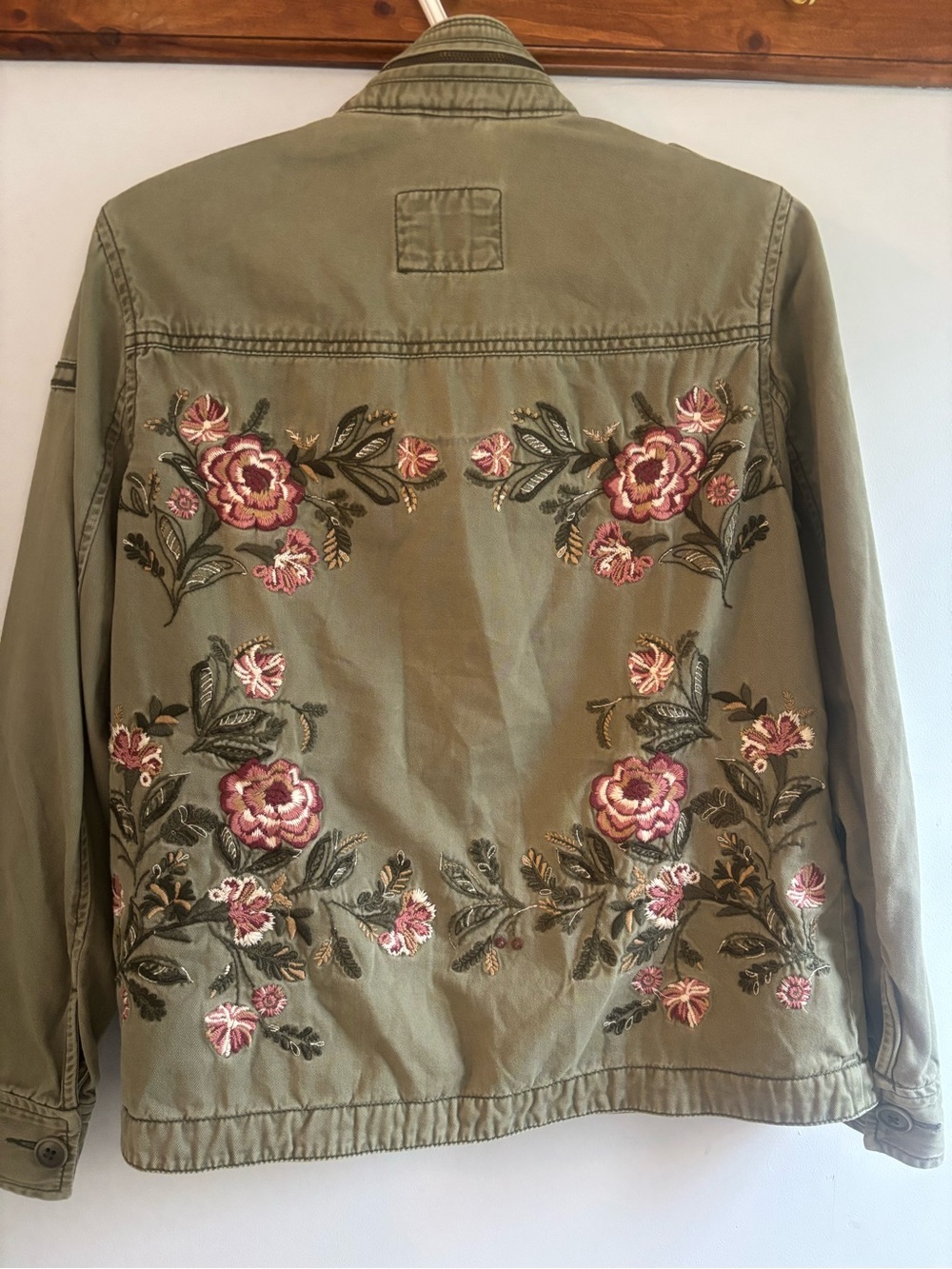 Abercrombie & Fitch Olive Green Floral Embroidered Utility Jacket